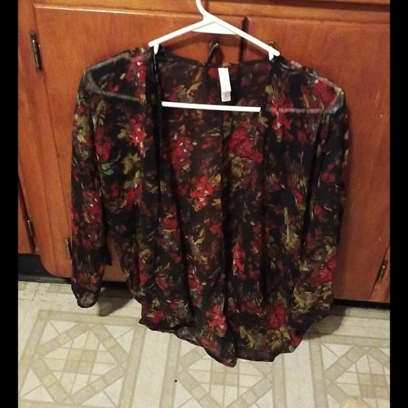 S over shirt - Picture 1 of 1